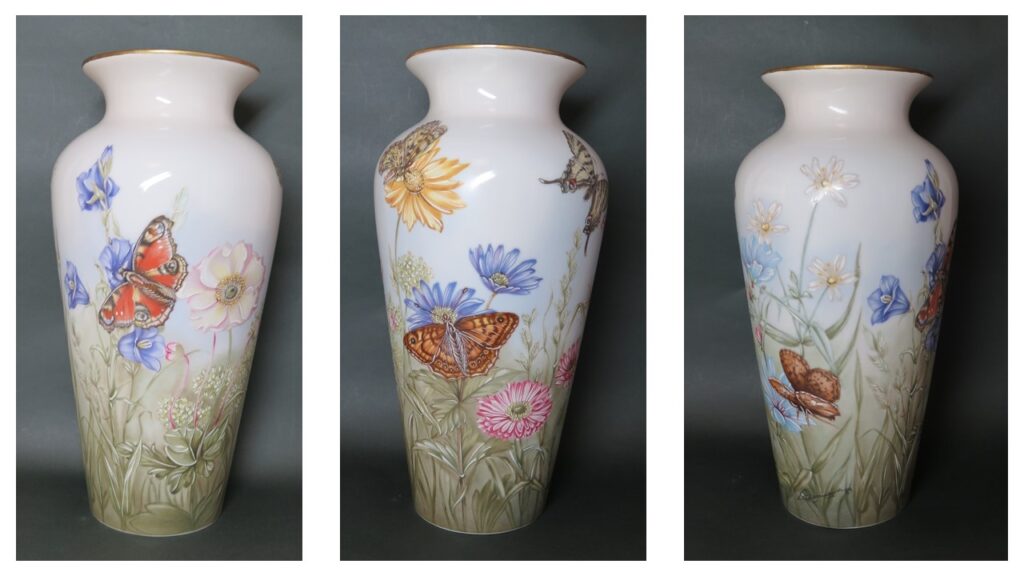 Read more about the article Porcelain vase with naturalist decoration